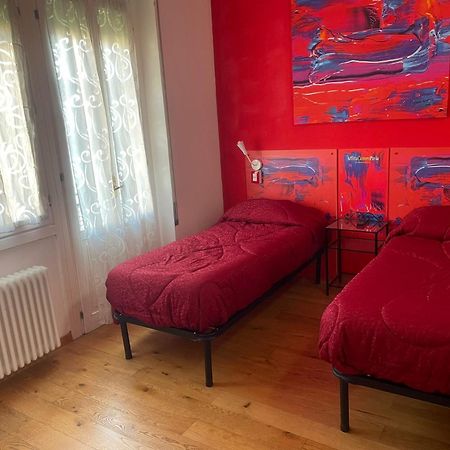 Rooms Of Love Павия Экстерьер фото