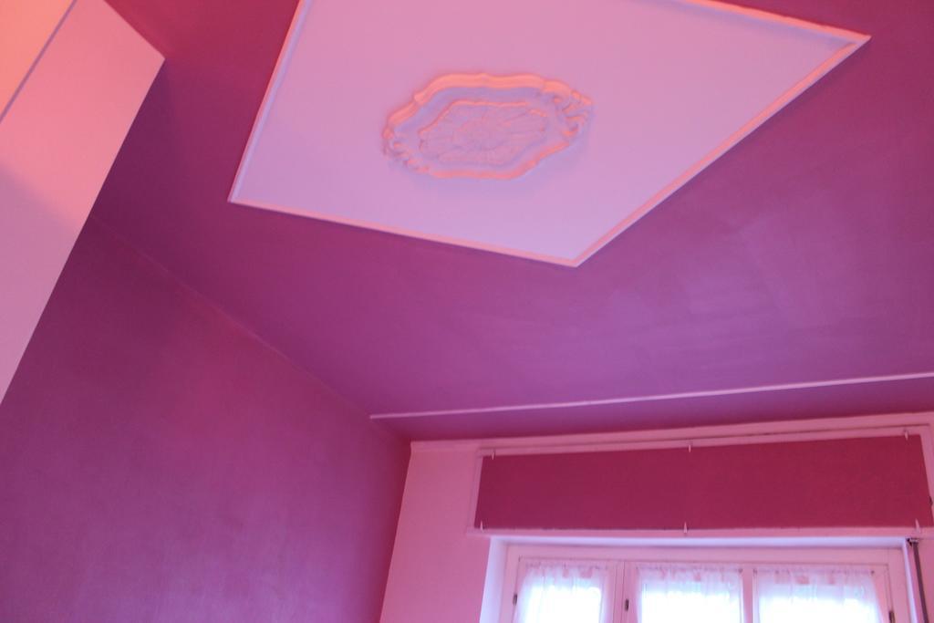 Rooms Of Love Павия Номер фото